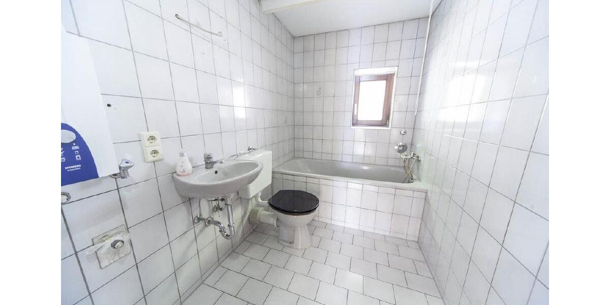 Etagenwohnung Oberndorf am Neckar - 4 Zimmer, 85 m&sup2;, 175.000&euro; | Angebot:26794941