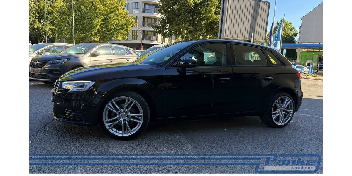 Audi A3 Automatik*SHZ*Tempo*S-Tronic*Sport* 165.088 km 12.890 &euro; Berlin 13187