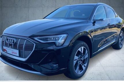 Audi e-tron 42.197 km 45.970 € Neutraubling 93073