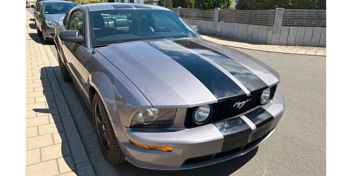 Ford Mustang 109.032 km 14.000 &euro; Neumarkt i. d. OPf 92318