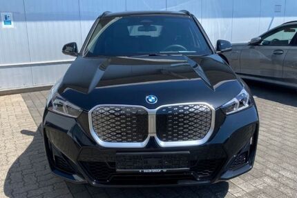 BMW iX1 1.101 km 56.299 &euro; Hainburg 63512