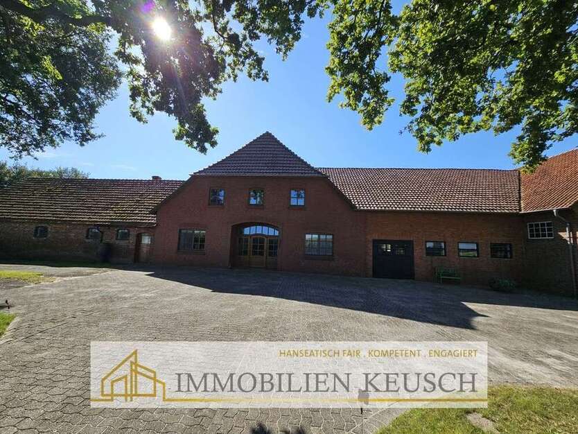 Haus zum Kaufen in Varrel 339.000 € 220.55 m²