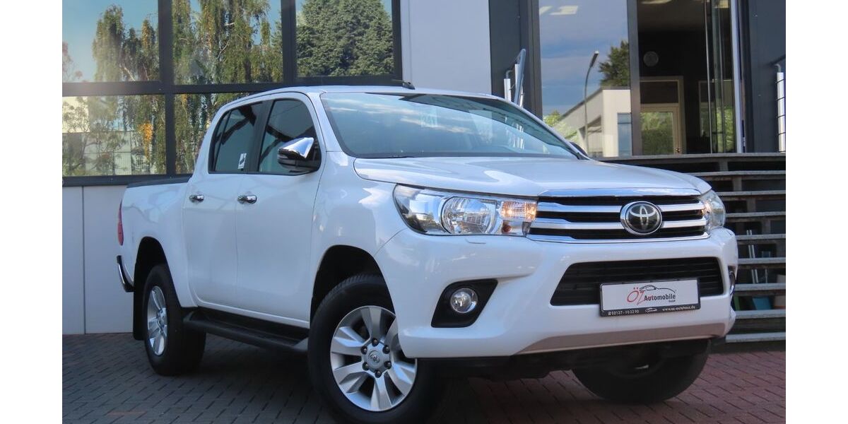 Toyota Hilux 260.387 km 23.900 &euro; Neuss 41469