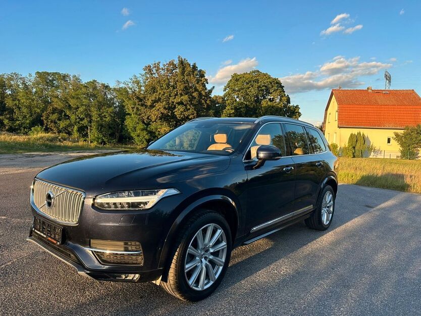 Volvo XC90 180.000 km 23.500 € Berlin 12099