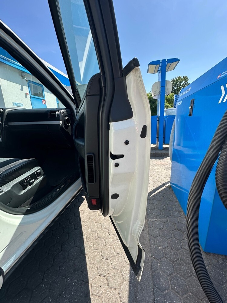 Porsche Cayenne 162.479 km 14.900 € Leipzig 04109