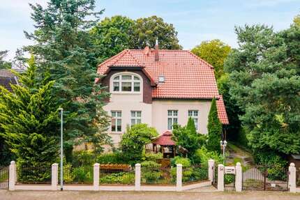 Haus Strausberg - 7 Zimmer, 223 m&sup2;, 749.000&euro; | Angebot:26395336
