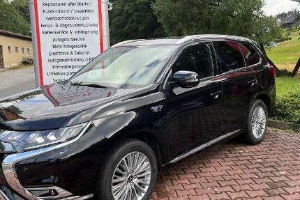 Mitsubishi Plug-in Hybrid Outlander