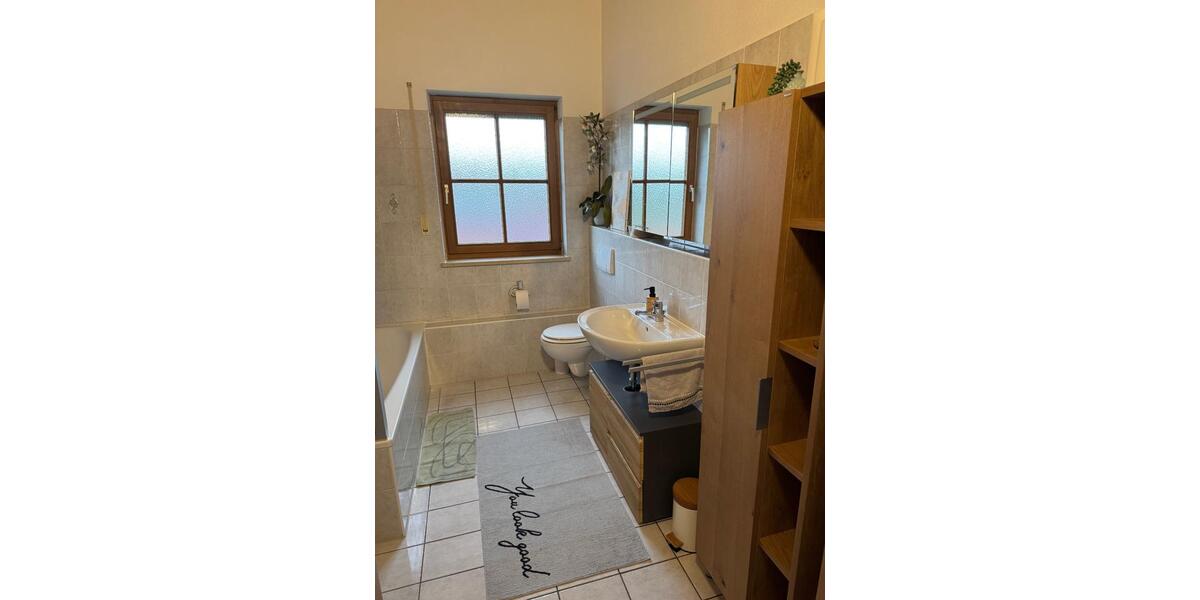 Dachgeschoßwohnung Raubling - 2 Zimmer, 65 m&sup2;, 340.000&euro; | Angebot:24256405