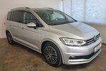 VW Touran Highline BMT DSG LED AHK ACC Navi 7-Sitze 91.700 km 26.900 &euro; Garrel 49681