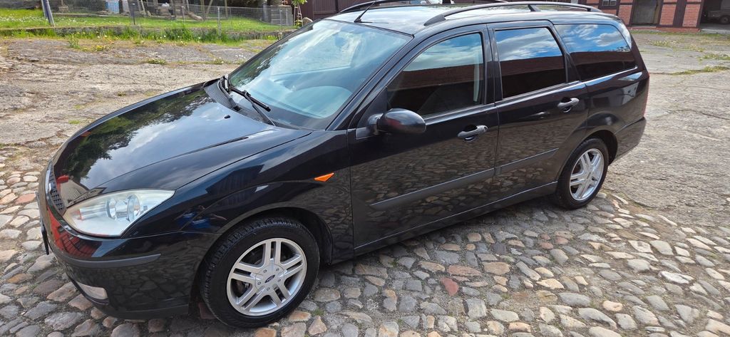 Ford Focus 195.337 km 2.399 &euro; Langenstein 38895