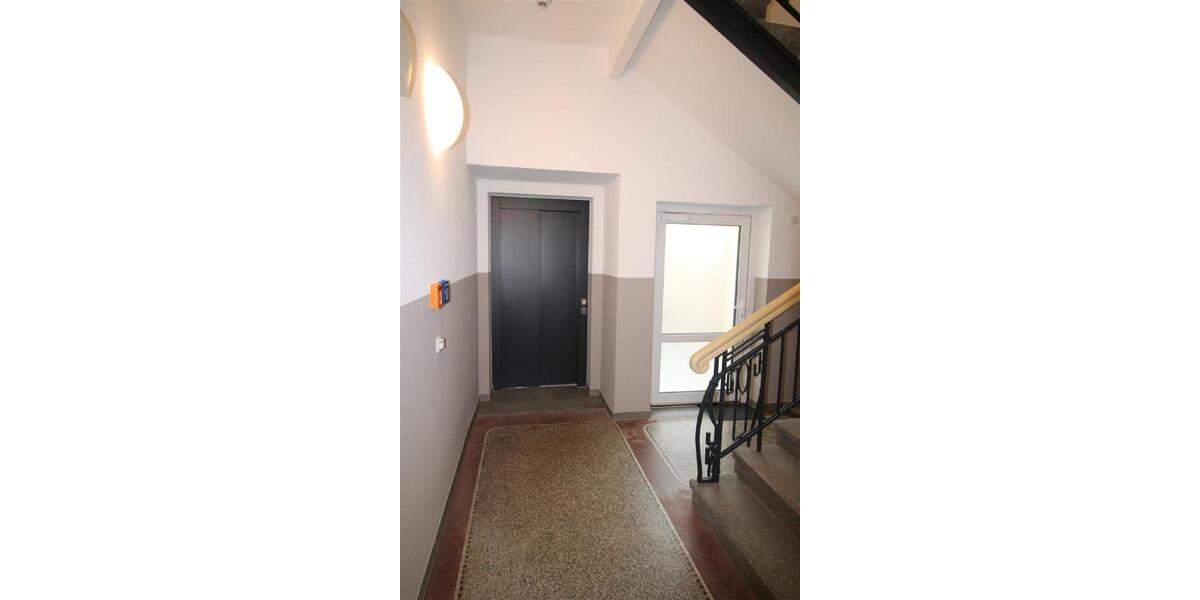 Etagenwohnung Werdau - 2 Zimmer, 50 m&sup2;, 370&euro; | Angebot:26618994