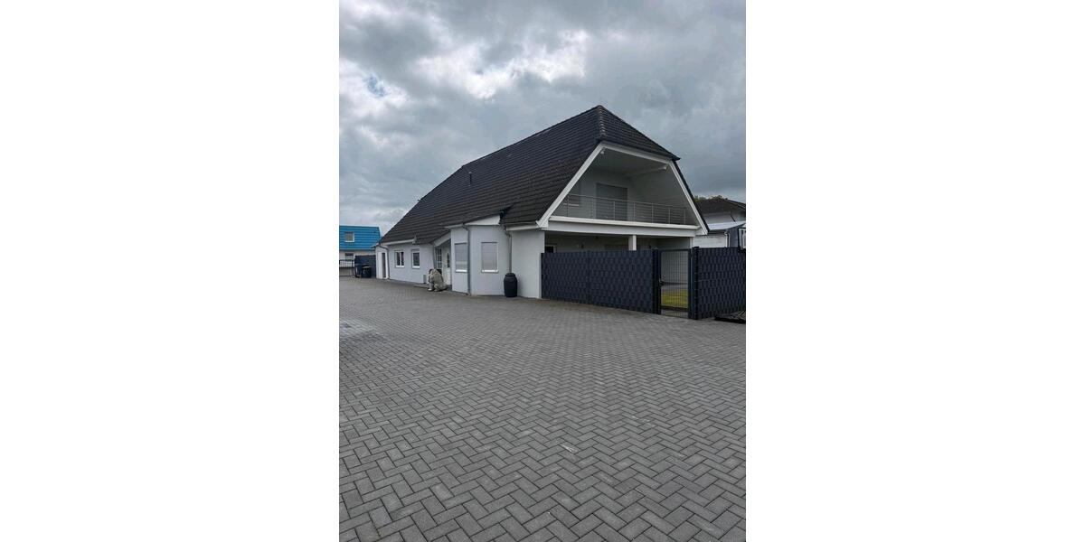 Einfamilienhaus Uetze - 7 Zimmer, 220 m&sup2;, 600.000&euro; | Angebot:27180616