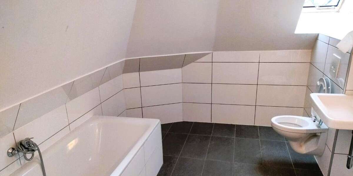 3,5-Zimmer-Dachgeschosswohnung in HammHerringen – Vermietet und top-modernisiert 3.5 zimmer