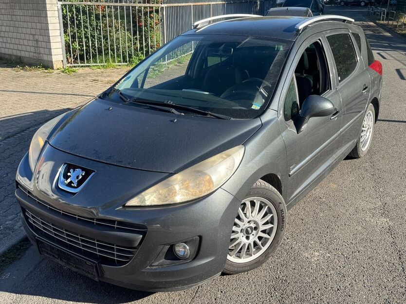 Peugeot 207 194.000 km 2.150 € Frankfurt am Main 65933