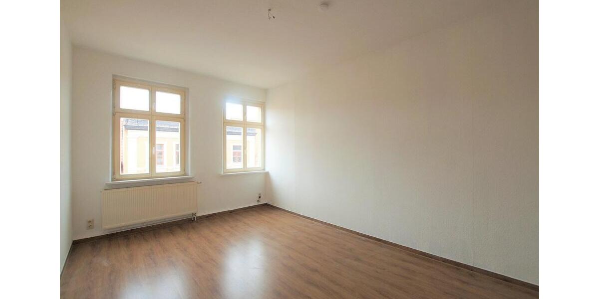Etagenwohnung Pößneck - 4 Zimmer, 85 m&sup2;, 510&euro; | Angebot:26179985