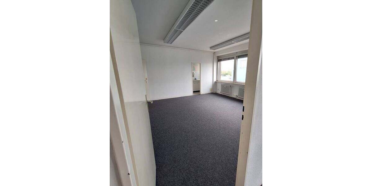 Gewerbeobjekt Frankfurt am Main Griesheim - 4 Zimmer, 125 m&sup2;, 1.150&euro; | Angebot:26686768