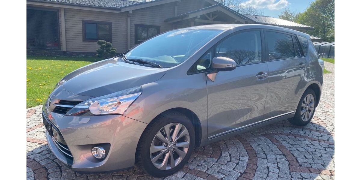 Toyota Verso 208.416 km 6.900 &euro; Geldersheim 97505