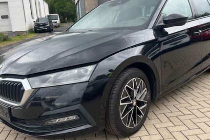 Skoda Octavia 219.000 km 7.990 &euro; Fulda 36043