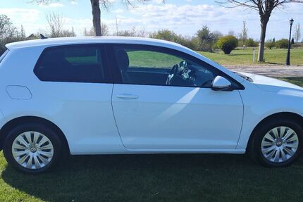 VW Golf 57.000 km 11.900 &euro; Riedstadt 64560