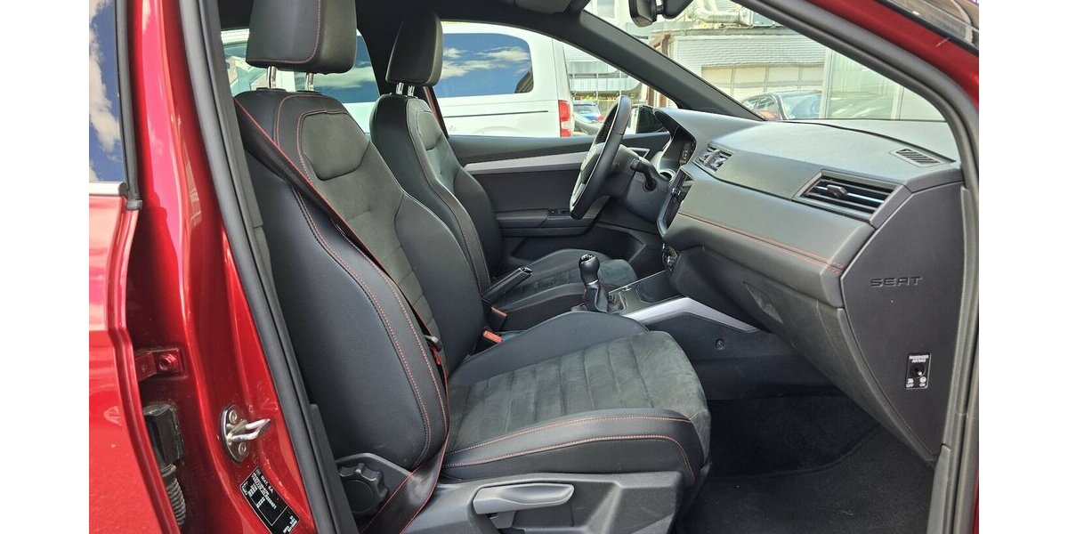 Seat Arona FR 1.5 TSI/LEDER/SOUND/LED/NAVI/DAB/1.HAND 65.729 km 17.800 &euro; Villingen-Schwenningen 78054