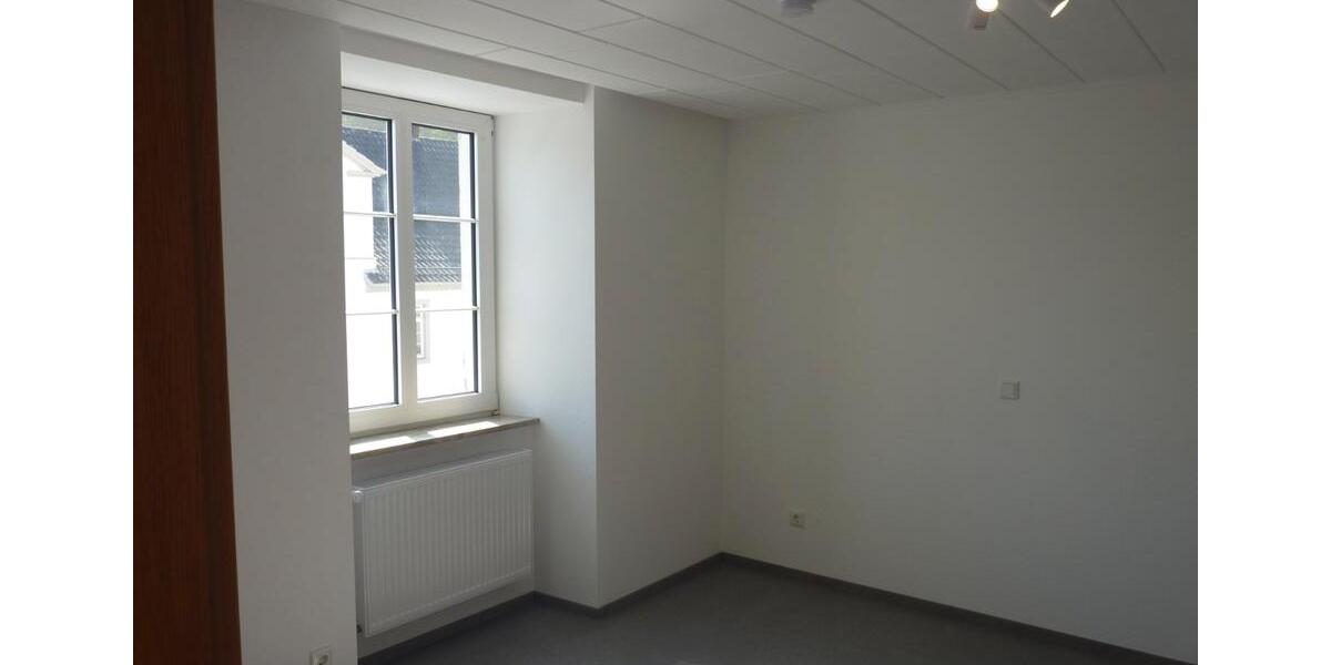 Etagenwohnung Bad Karlshafen - 3 Zimmer, 80 m&sup2;, 560&euro; | Angebot:26195944