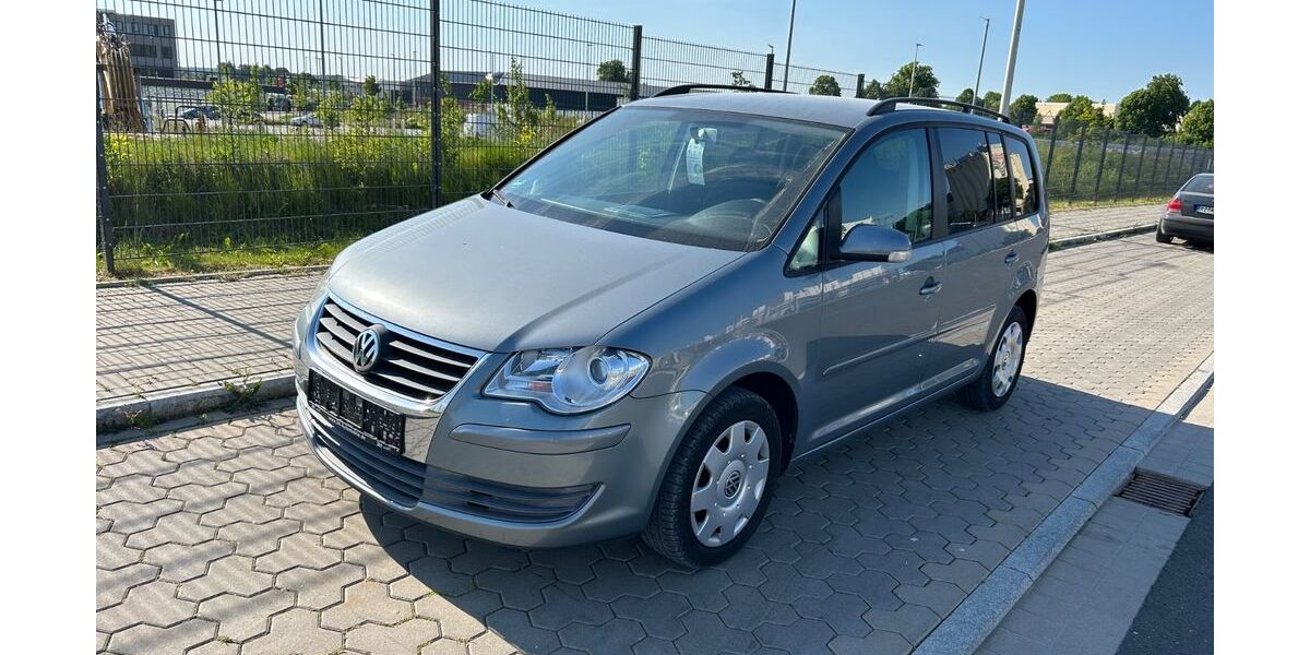 VW Touran 133.000 km 2.999 &euro; Ratzeburg bei Hamburg 23909