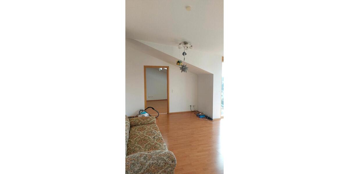 Dachgeschoßwohnung Rutesheim - 2 Zimmer, 50 m&sup2;, 680&euro; | Angebot:25576452