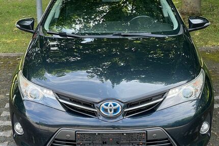Toyota Auris 192.700 km 7.900 &euro; Mainz 55116