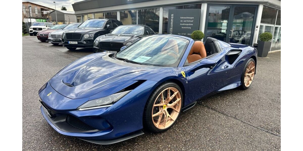 Ferrari F8 27.000 km 300.000 &euro; Urbach bei Stuttgart 73660