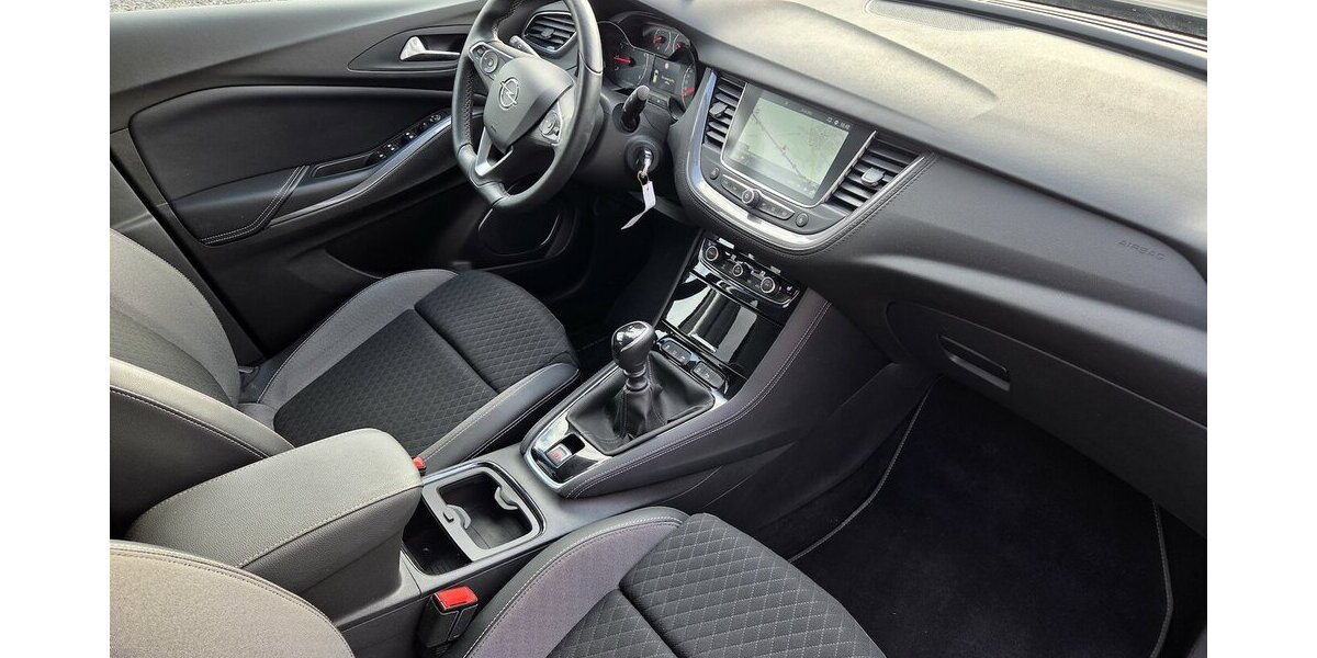 Opel Grandland X 1.2 Start/Stop 120 Jahre Navi/LED 38.696 km 10.900 &euro; Wilsdruff 01723