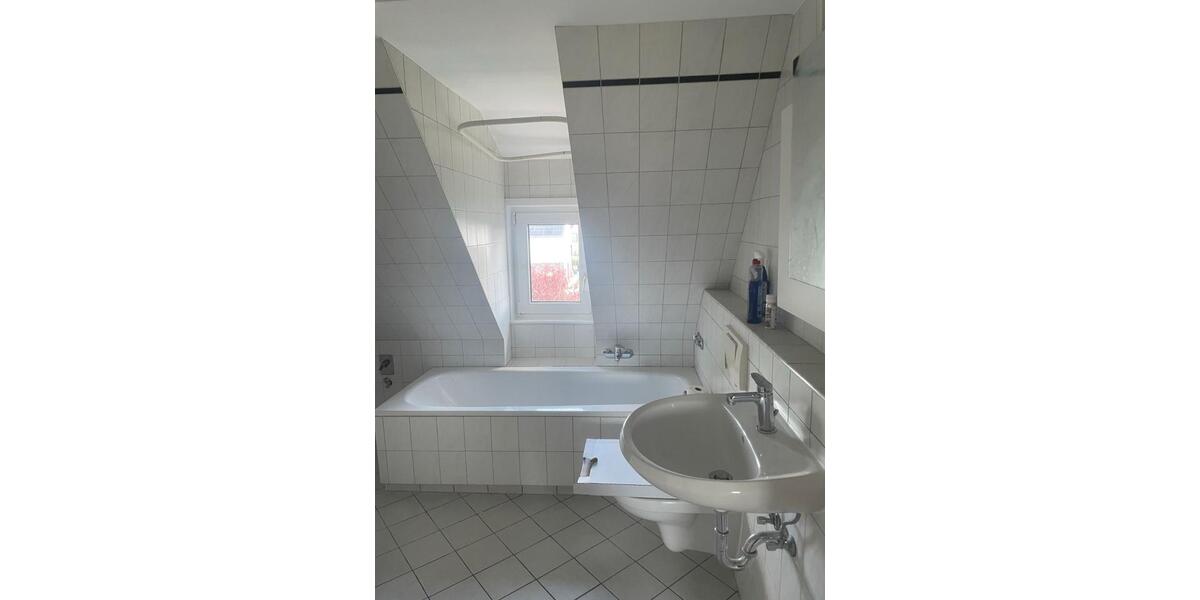 Etagenwohnung Cremlingen - 4 Zimmer, 85 m&sup2;, 850&euro; | Angebot:26383577