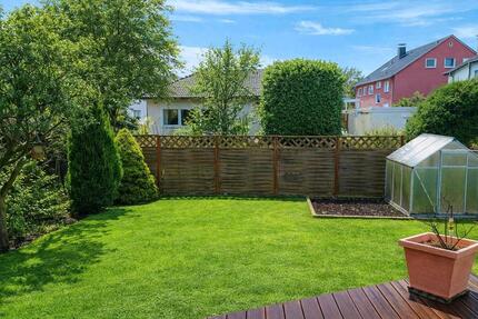 Haus Wörth am Rhein - 6 Zimmer, 140 m&sup2;, 1.300&euro; | Angebot:25843112