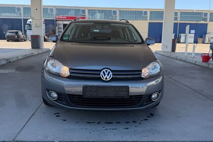 VW Golf 219.000 km 3.200 &euro; Kehl 77694