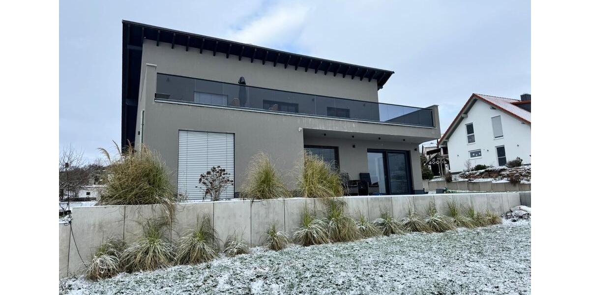 Barrierefreie NEUBAU EG-Wohnung mit Kamin & Garten (von Privat) 4 zimmer