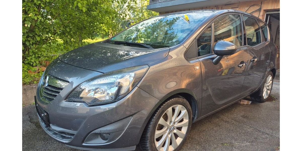 Opel Meriva 121.000 km 4.600 &euro; Rödental 96472