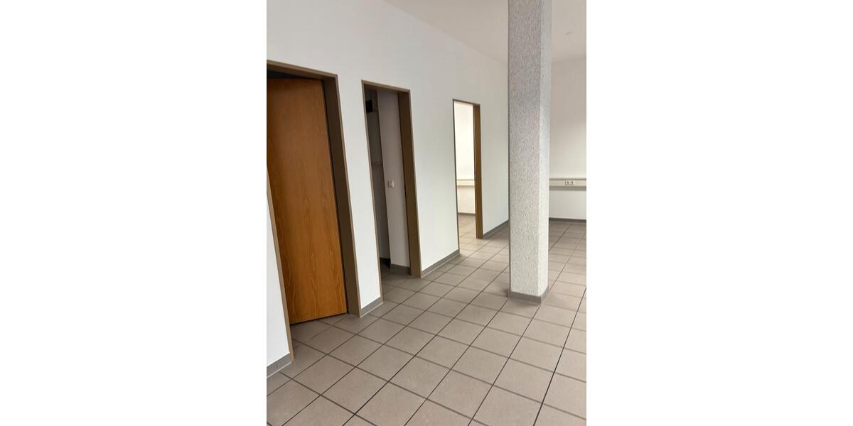 Gewerbeobjekt Singen (Hohentwiel) - 850&euro; | Angebot:26177771