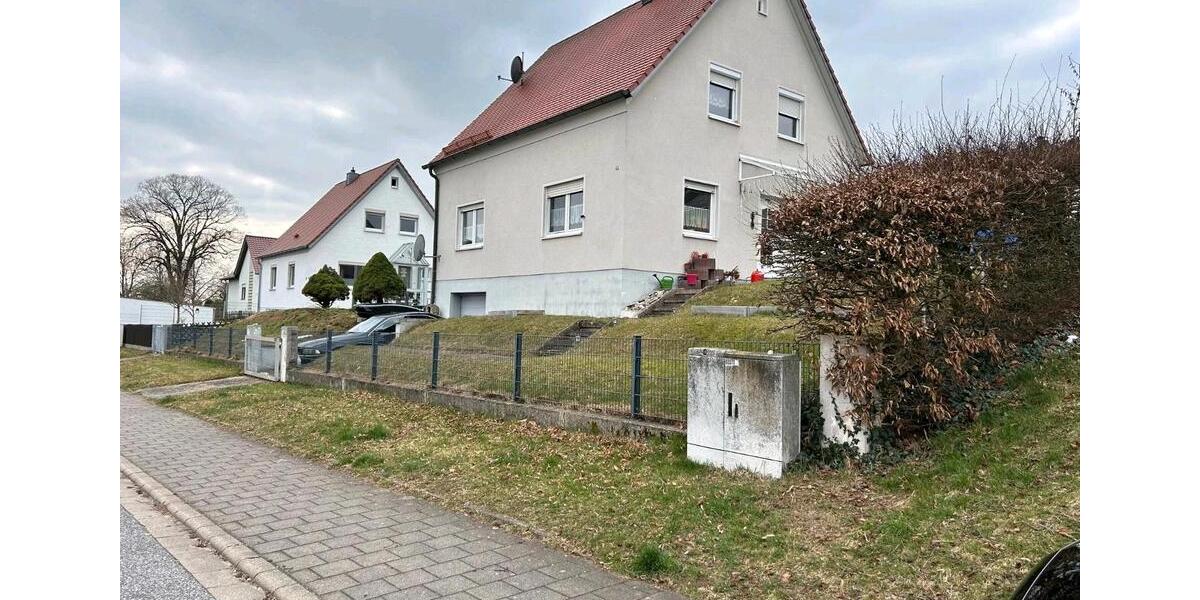 Einfamilienhaus Sengenthal - 5 Zimmer, 140 m&sup2;, 305.000&euro; | Angebot:26885785