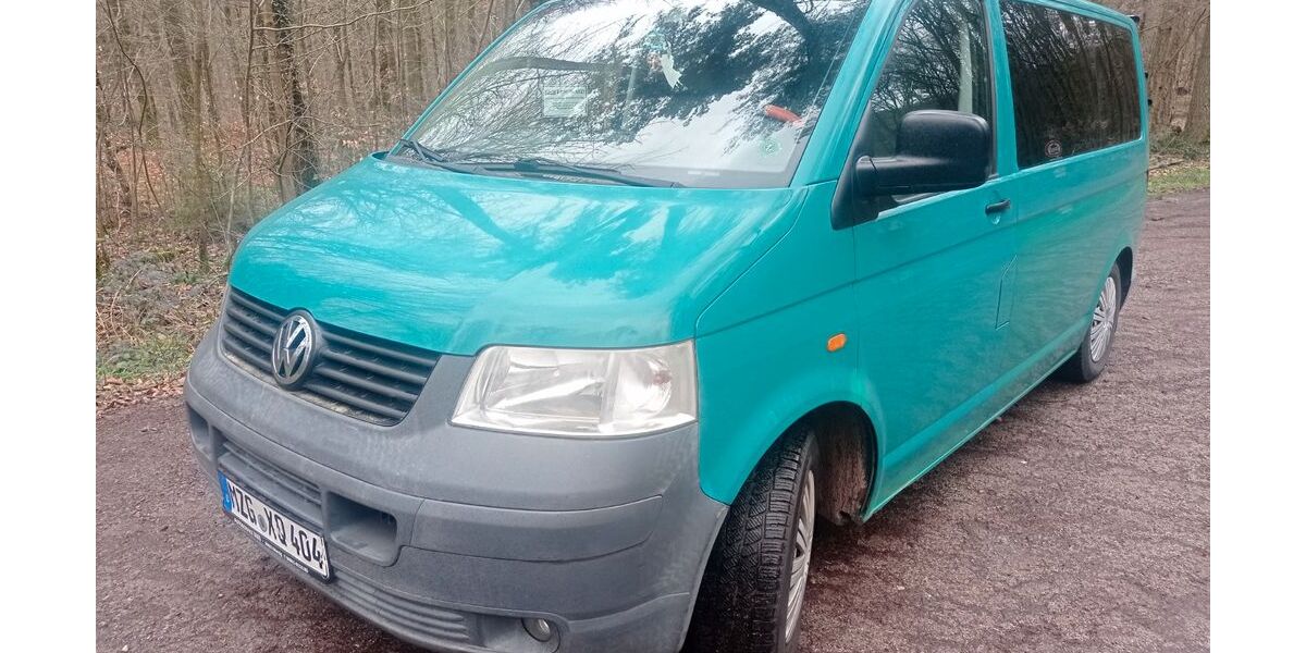 VW T5 Transporter 310.000 km 2.800 &euro; Wahlen 66679
