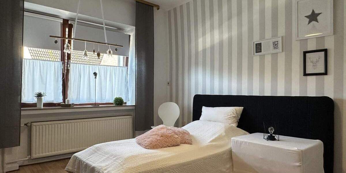 Ein Zuhause mit Charakter - großzügige Doppelhaushälfte mit Garten 6 zimmer