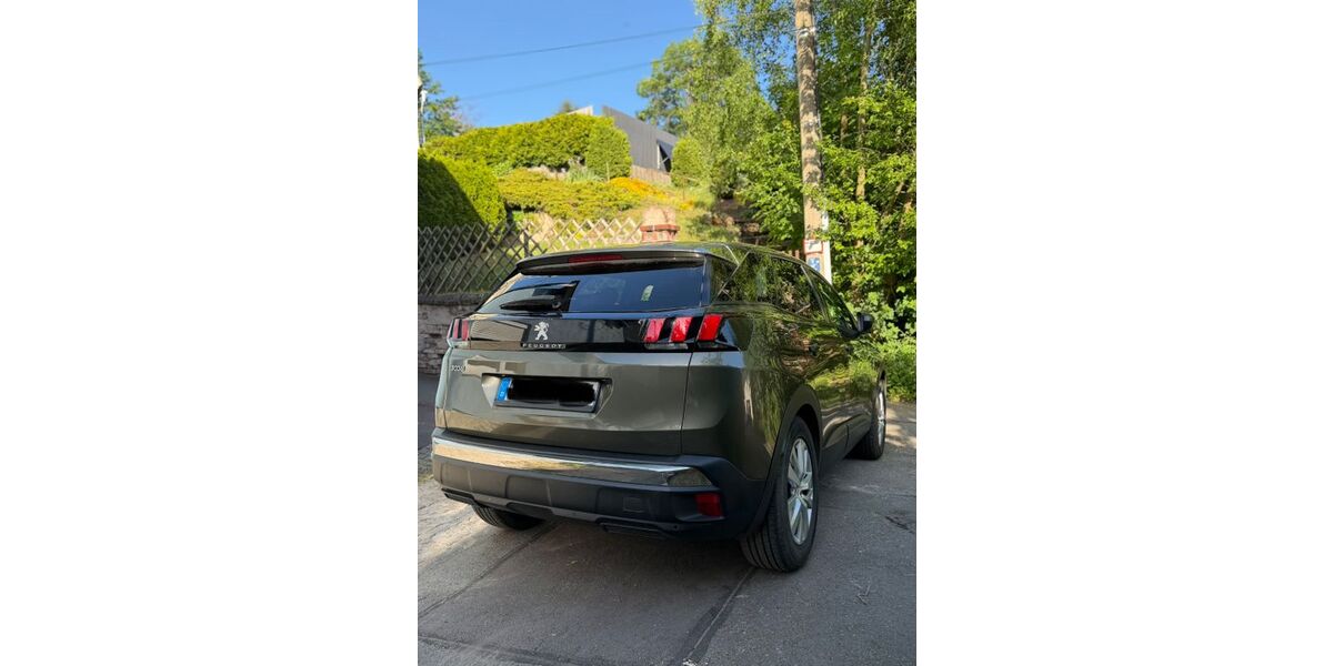 Peugeot 3008 133.000 km 12.499 &euro; Meerane 08393