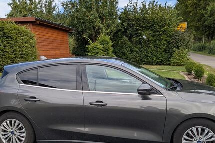 Ford Focus 122.000 km 11.650 &euro; Marienmünster 37696