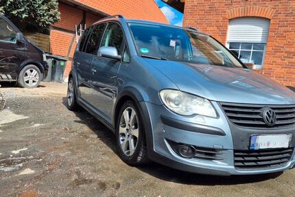 VW Touran 210.000 km 3.800 &euro; Liebenau 31618