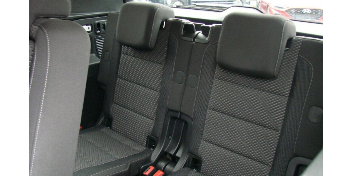 VW Touran 1.4 TSi BMT Comfortline ACC LED AHK 7Sitzer 99.986 km 16.980 &euro; Falkensee 14612