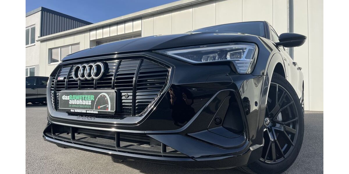 Audi e-tron 35.879 km 31.860 &euro; Marktredwitz 95615