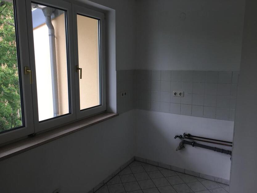 3-Raum Wohnung mit TG-Stellplatz in der Radeberger Vorstadt zimmer