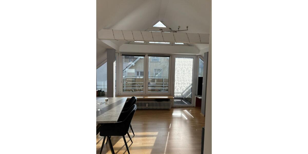 Dachgeschoßwohnung Kempten (Allgäu) - 2.5 Zimmer, 60 m&sup2;, 290.000&euro; | Angebot:25614219