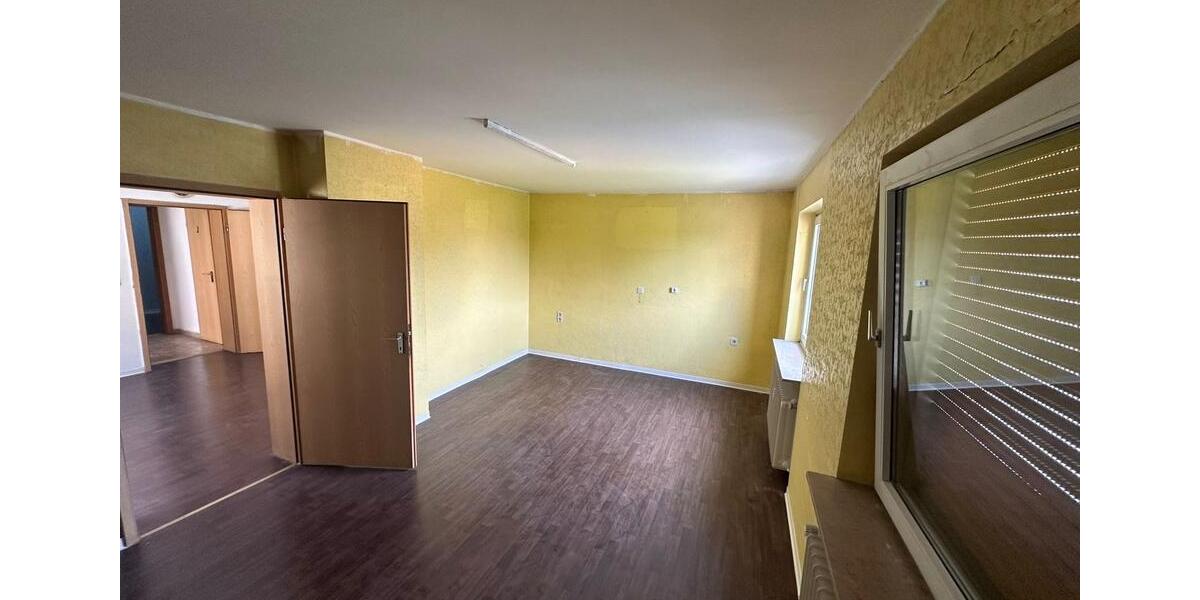 Einfamilienhaus Linden - 6 Zimmer, 220 m&sup2;, 420.000&euro; | Angebot:27023922