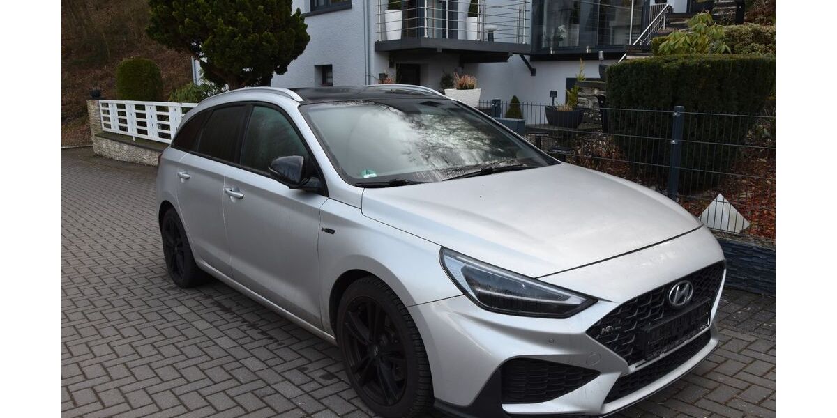 Hyundai i30 112.000 km 14.900 &euro; Trimbs 56753