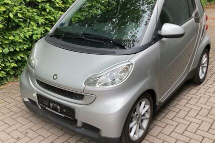 Smart ForTwo 107.321 km 5.450 &euro; Hamburg 22459
