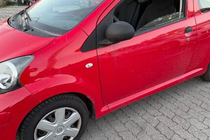 Toyota Aygo (X) 124.000 km 2.250 &euro; Garching bei München 85748